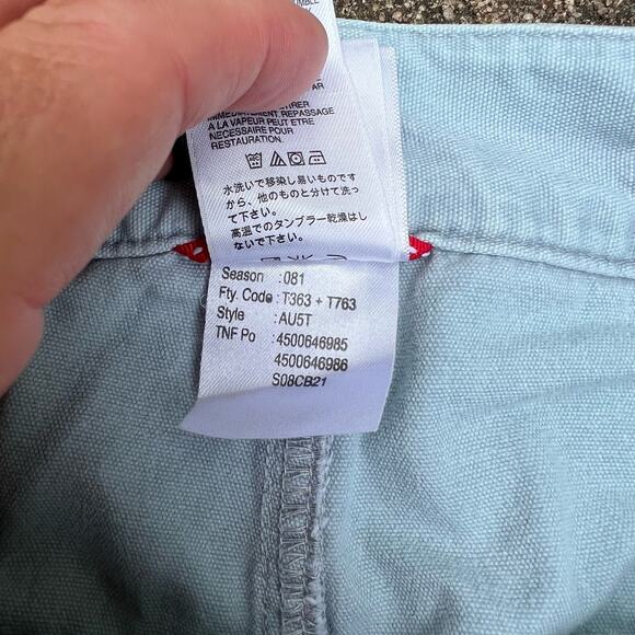 The North Face pale blue cotton cargo pocket casual shorts Size 10 - Picture 7 of 7